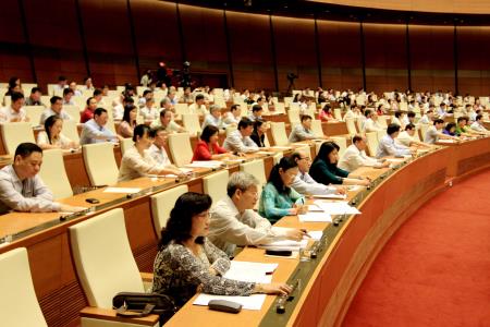 Xây dựng chỗ đứng vững chắc trong lòng dân