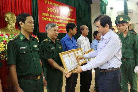 Tập trung xây dựng phong trào toàn dân hướng về biên giới, biển đảo