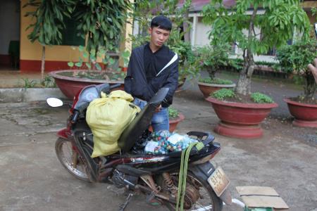 Pháo nổ nhập lậu lại “nóng” trên khu vực biên giới