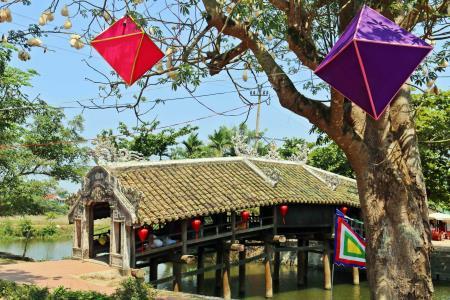 Cầu ngói Thanh Toàn quy tụ nhiều giá trị văn hóa đặc sắc