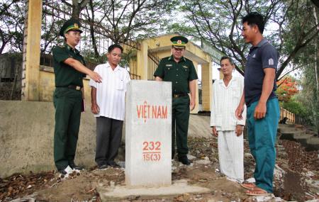 Tự quản giữ bình yên biên giới