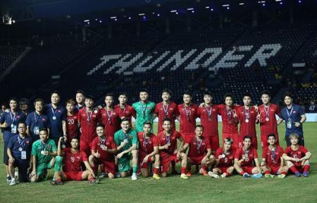 Tuyển Việt Nam giành vị trí Á quân, Thái Lan tiếc nuối rời King039s Cup 2019