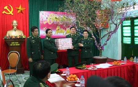 Bộ Chỉ huy BĐBP Quảng Ninh chúc Tết địa phương và các đơn vị tuyến biên giới