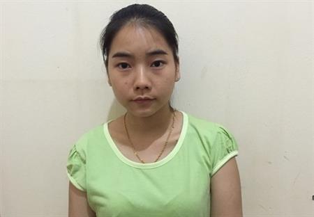Hai mẹ con "hành nghề" buôn người