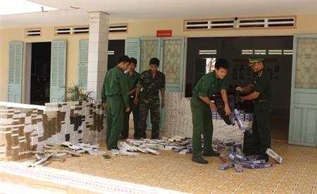 BĐBP Tây Ninh bắt giữ 11.800 gói thuốc lá ngoại nhập lậu