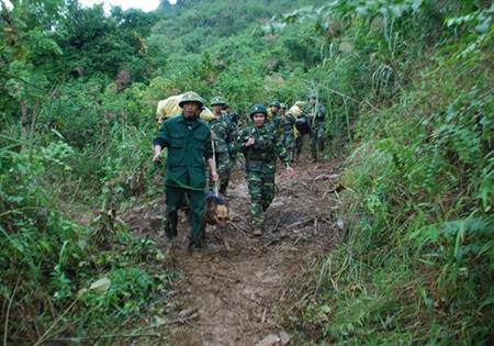 Tập trung lực lượng chốt chặn chống buôn lậu trên biên giới Lạng Sơn