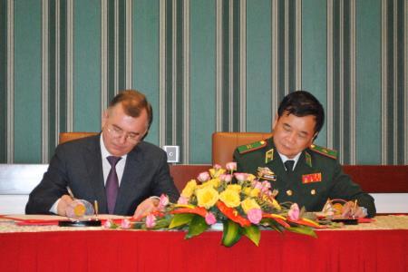Dấu ấn đối ngoại Biên phòng năm 2015
