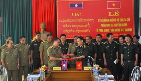 Tăng cường phối hợp đảm bảo an ninh trật tự tuyến biên giới Việt - Lào
