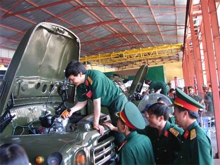 Tổ chức Hội thi thi xe tốt, lái xe giỏi toàn quân