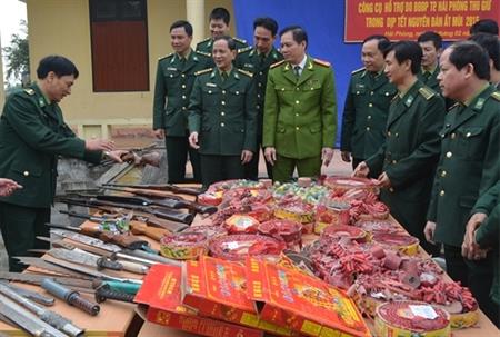 BĐBP Hải Phòng bàn giao vũ khí, vật liệu nổ