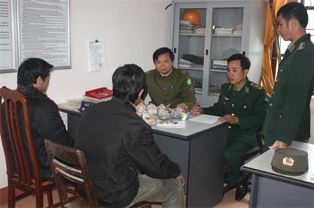 Lắm chiêu, nhiều trò