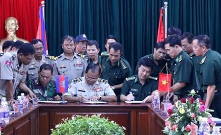 BĐBP Gia Lai hội đàm đột xuất với tỉnh Rát-ta-na-ki-ri, Cam-pu-chia