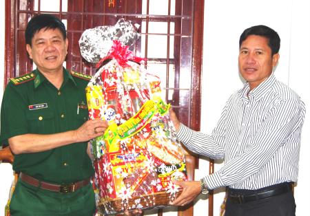 BĐBP Cà Mau thăm chúc Tết các huyện ven biển