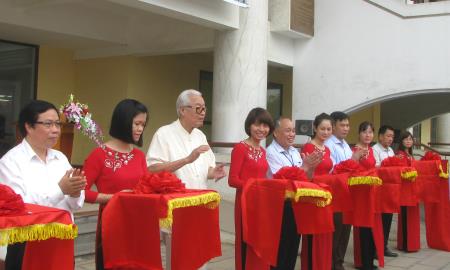 Trưng bày tư liệu, hiện vật “Tín ngưỡng thờ cúng Hùng Vương ở Phú Thọ”