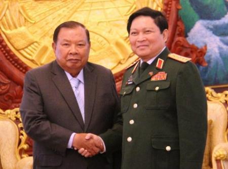 Lãnh đạo Lào đánh giá cao sự hợp tác Quốc phòng Việt Nam-Lào