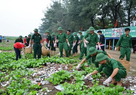 BĐBP sôi nổi hưởng ứng chiến dịch "Hãy làm sạch biển"