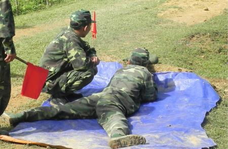Đồn BP Xín Mần kiểm tra bắn đạn thật
