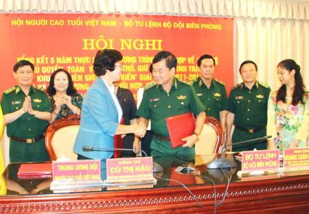 Tổng kết 5 năm chương trình phối hợp với Trung ương Hội Người cao tuổi Việt Nam