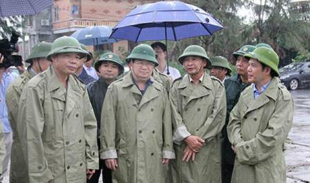 Phó Thủ tướng Trịnh Đình Dũng kiểm tra công tác ứng phó bão số 3 tại Thái Bình