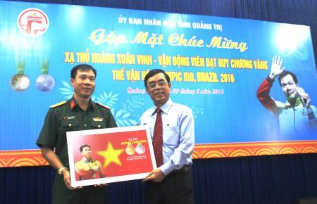 Quảng Trị vinh danh xạ thủ Hoàng Xuân Vinh
