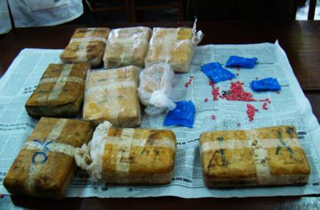 Đêm “trắng” ở bản Làng Vây (bài 3)