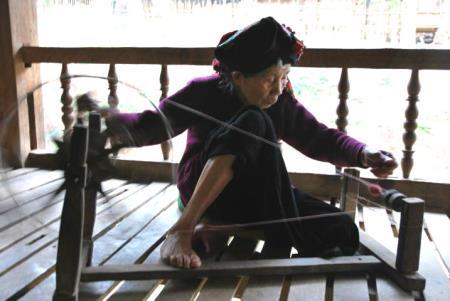 Những người mẹ núi rừng