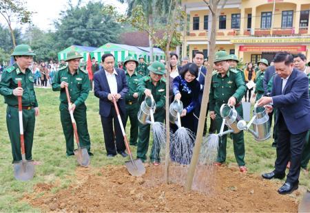 BĐBP hưởng ứng và triển khai “Tết trồng cây đời đời nhớ ơn Bác Hồ”