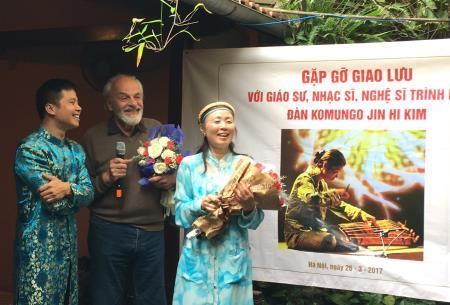 Sứ giả kết nối văn hóa Việt - Hàn