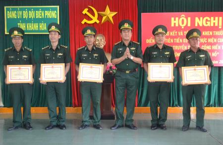Đảng ủy BĐBP Khánh Hòa: Tôn vinh, khen thưởng điển hình tiên tiến