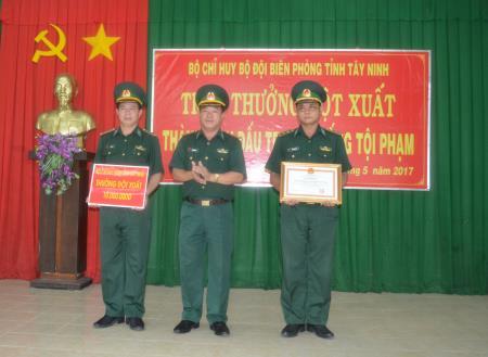 BĐBP Tây Ninh khen thưởng đột xuất về thành tích phòng chống tội phạm
