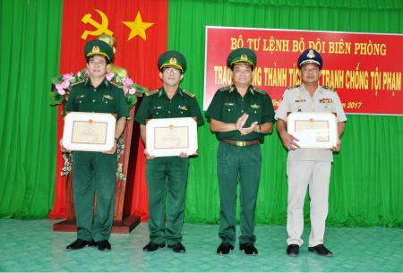 Trao thưởng cho lực lượng tham gia chuyên án 417C