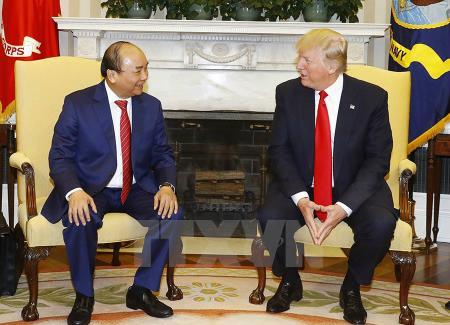Thủ tướng Nguyễn Xuân Phúc hội đàm với Tổng thống Donald Trump