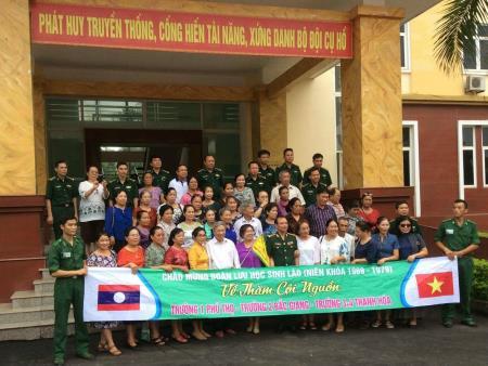 Lưu học sinh Lào và hành trình về thăm "cội nguồn"