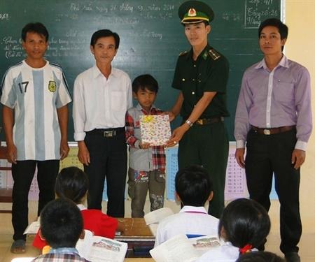 Mang hơi ấm đến với học sinh nghèo