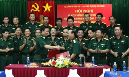 Ký kết chương trình phối hợp giữa Cục Chính trị Quân khu 5 và Cục Chính trị BĐBP