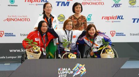 ASEAN Para Games 9: Các kình ngư Việt Nam rực sáng trên đường đua xanh
