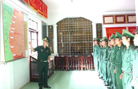 Phòng, chống “tự diễn biến”, “tự chuyển hóa” phải chăng là trạng thái phòng vệ tưởng tượng