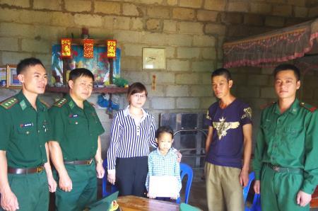 Chắp cánh ước mơ cho học sinh nghèo