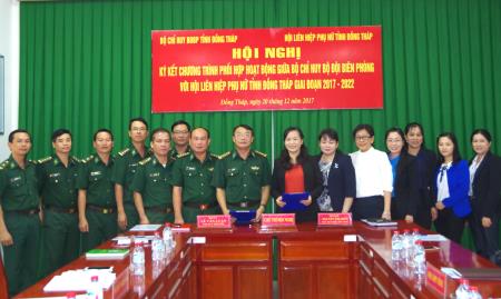 Phụ nữ tỉnh Đồng Tháp tích cực tham gia bảo vệ biên giới