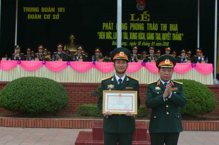 Thanh niên Quân đội rèn đức, luyện tài, xung kích, sáng tạo, quyết thắng