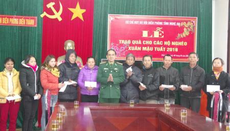 Chăm lo Tết cho người nghèo