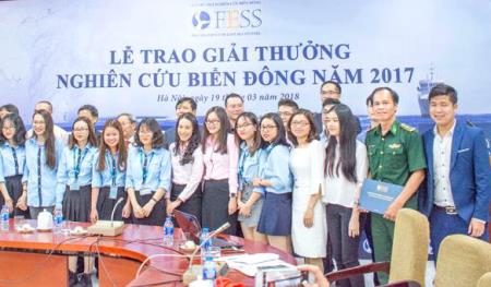 Phóng viên Báo Biên phòng đoạt giải "Nghiên cứu xuất sắc" về Biển Đông