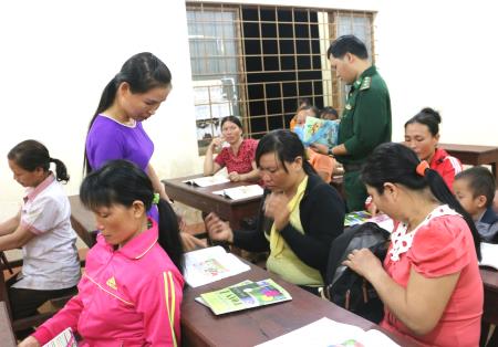 Thành quả của công tác xóa mù chữ có sự đóng góp rất lớn của BĐBP