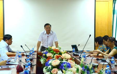 Phấn đấu giảm tỷ lệ lây truyền HIV từ mẹ sang con xuống 2%