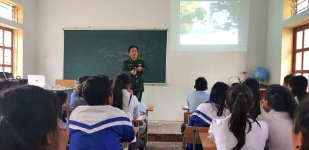 Nâng cao kiến thức cho cán bộ vận động quần chúng trong BĐBP