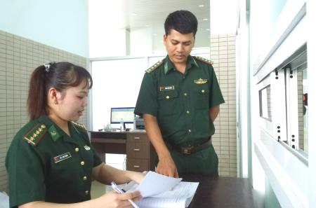 Chuyện “không bình thường” ở cửa khẩu quốc tế Mộc Bài