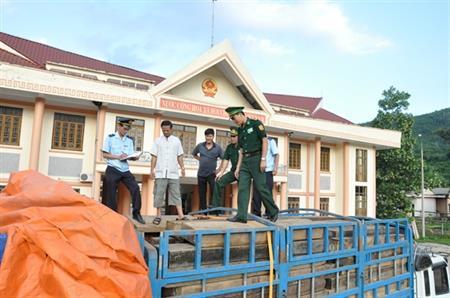 Đẩy mạnh trấn áp, tấn công tội phạm trên các tuyến biên giới