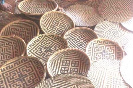 Người Thái ở bản Diềm giữ nghề truyền thống