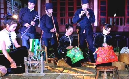 Gìn giữ “sân chơi” của trai gái đất Mường Lò