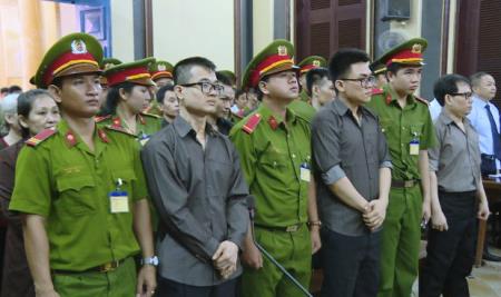 12 đối tượng khủng bố, phản động lĩnh án